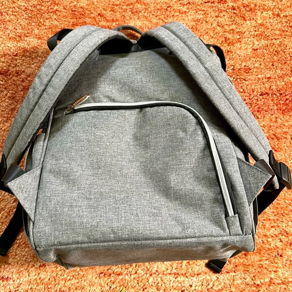 Totebag/Backpack/Clothes bags by Lekebaby Arrow Pattern. Can be use for travel.